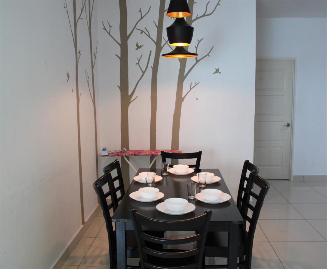 Mansion One Seaview Georgetown 2Br 6 Pax Apartment ภายนอก รูปภาพ